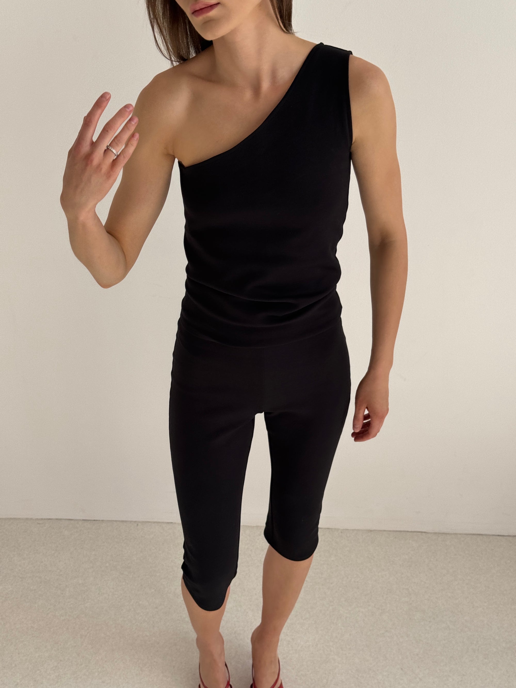 ISLA one shoulder top