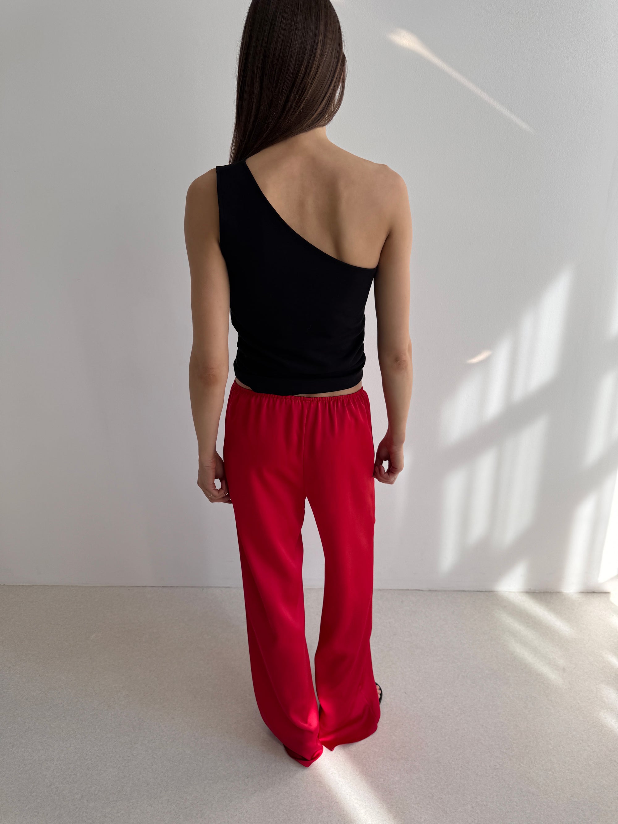 ISLA one shoulder top