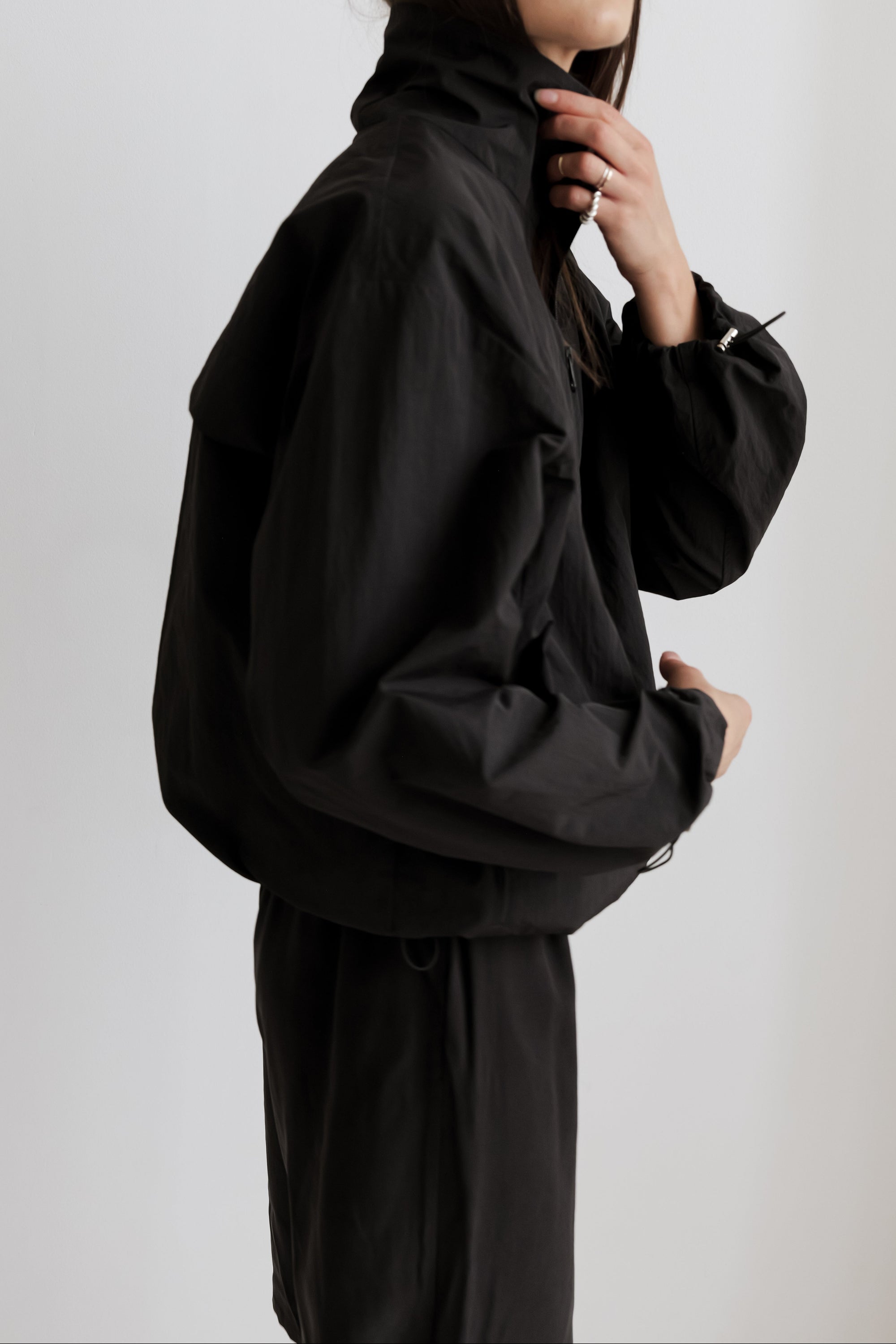ISLA Windbreaker