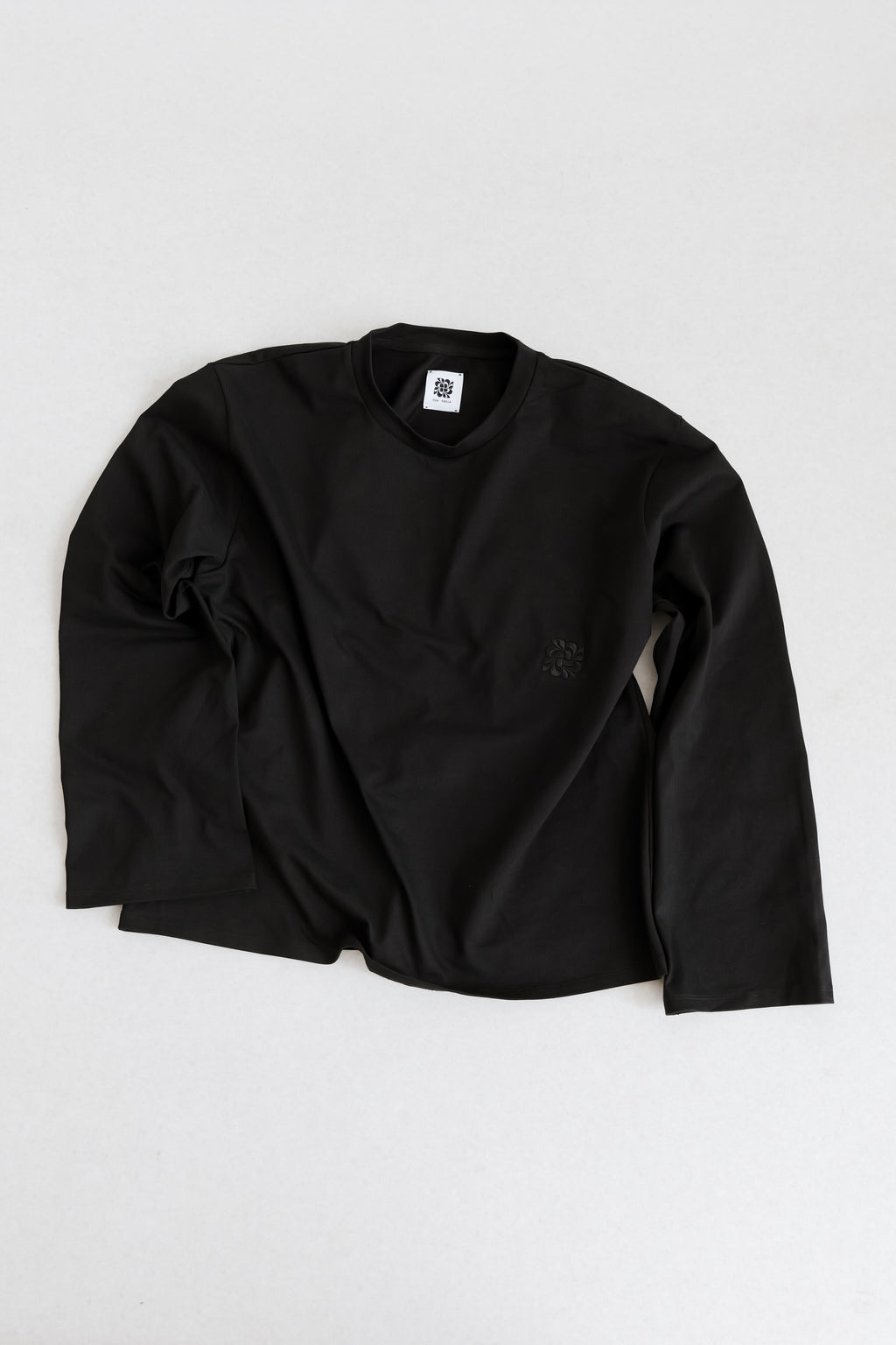 ISLA unisex long-sleeve